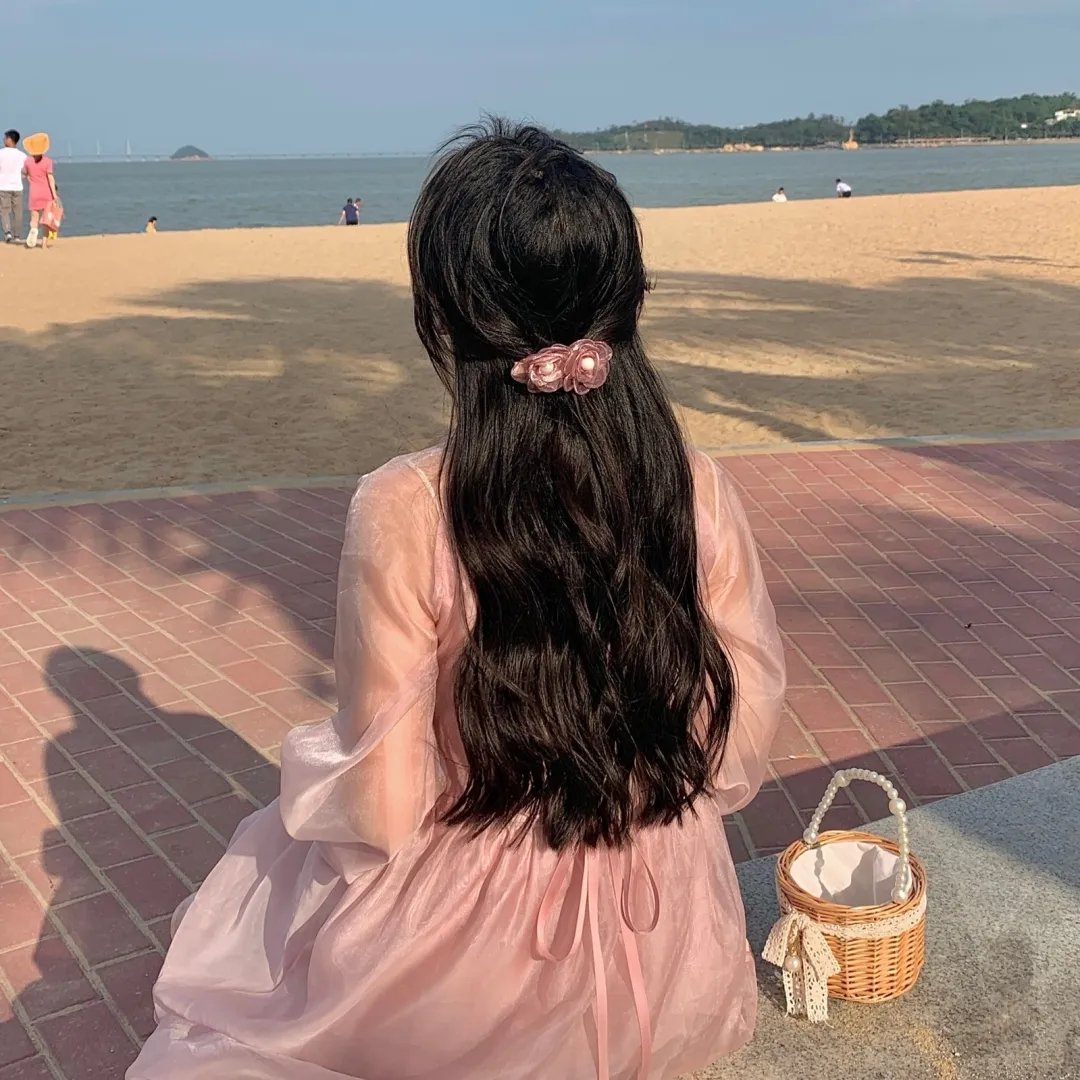 河畔的朔子