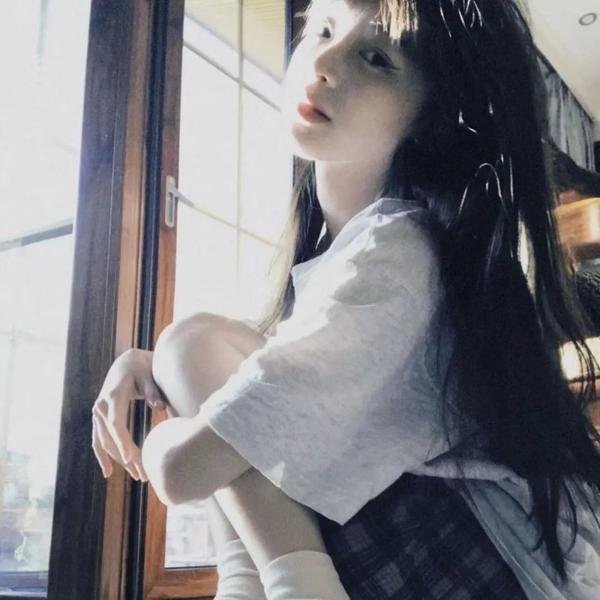 黑色大丽花